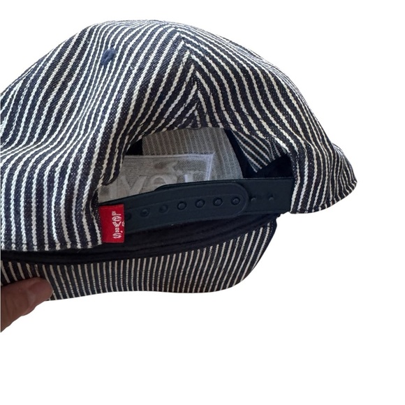 Levi's Youth Red Tag Navy & White Striped Ball Cap - Picture 5 of 5